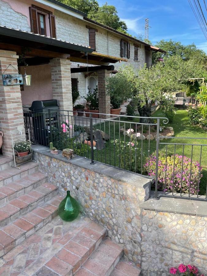B&B Il Poggetto Serra SantʼAbbondio Exterior foto